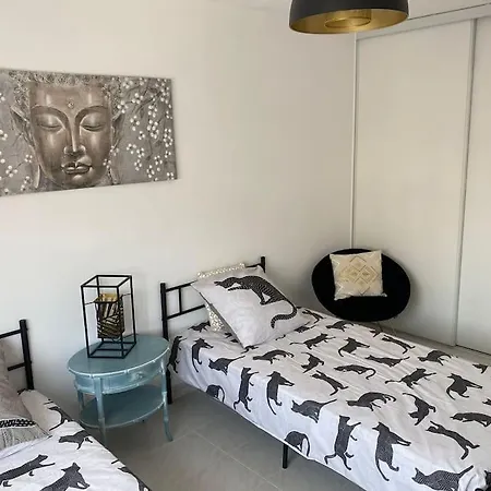 Karma - Parking & Terrace Appartement *