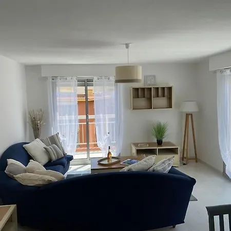 Karma - Parking & Terrace Mentone